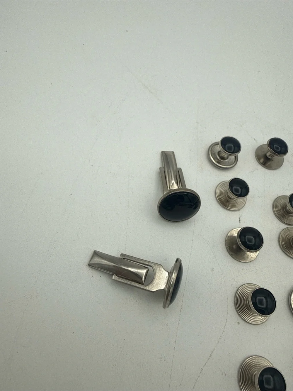 Men's Black /Silvertone Tuxedo suit 16 Button Studs & 2 Cuff Links Wedding Groom